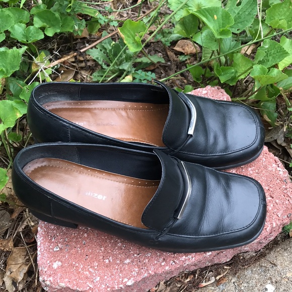 NATURALIZER SHOES - Picture 5 of 14